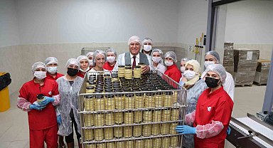 Efeler'in Tarımsal Ürün Fabrikası Türkiye'ye örnek oluyor