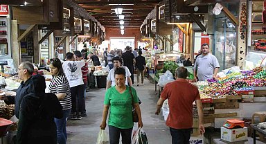 Elazığ Kapalı Çarşıda Kurban Bayramı yoğunluğu