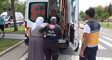 Elazığ'da otomobilin çarptığı çocuk yaralandı