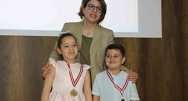 Elazığ'da Zeka ve Yetenek Okulu öğrencileri başarılarıyla ödüllendirildi