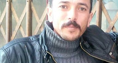 Elektrik direğine çarpan otomobilin sürücüsü öldü