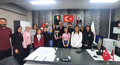 Eleşkirt Gençlik Spor Halk Oyunları Ekibi Ağrı Şampiyonu oldu