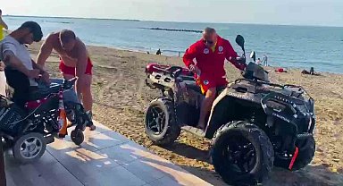 Engelli gencin kumsaldaki ATV turu hayali gerçeğe dönüştü