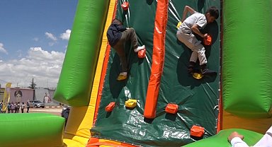 Erciş'te karne festivali düzenlendi