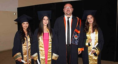 Erdemli MYO'da 28. dönem mezuniyet heyecanı