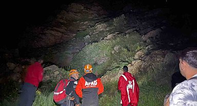 Erek Dağı'nda mahsur kalan 2 kişi drone yardımıyla kurtarıldı