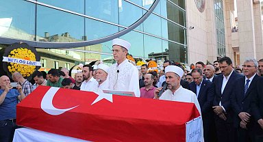 Erenler Belediye Başkanı Kılıç son yolculuğuna uğurlandı