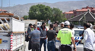 Erzincan'da toplamda 40 yıl hapis cezası bulunan toplamda 4 kişi yakalandı