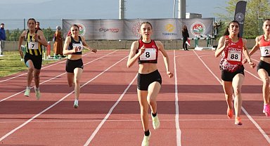 Eskişehirli genç atlet madalyalarına bir yenisini ekledi