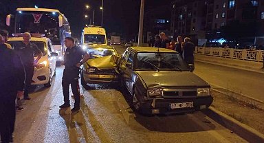 Ezine'de zincirleme trafik kazası