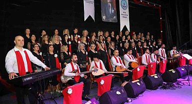 Fatsa'da kadın koro ekibinden halk müziği konseri