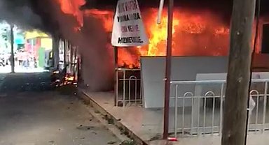 Fethiye'de oyuncak dükkanı küle döndü