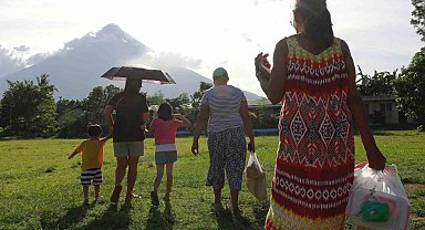 Filipinler'de yanardağ çevresinden tahliye edilenlerin sayısı 18 bine yaklaştı