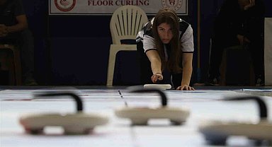 Floor Curling Gençler Türkiye Şampiyonası Karaman'da başladı