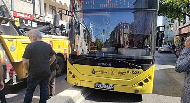 Fren yerine gaza basan İETT otobüsü şoförü refüje çıktı: Faciadan dönüldü