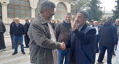 Gediz Belediye Başkanı Muharrem Akçadurak dualarla hacca uğurlandı