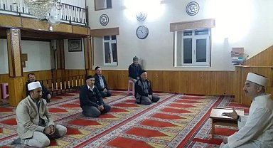 Gediz Müftüsü Sebahattin Turan köylülerle buluşmaya devam ediyor