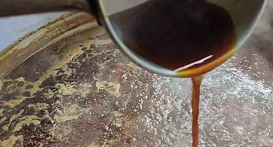 Geleneksel dut pekmezi yapımı başladı