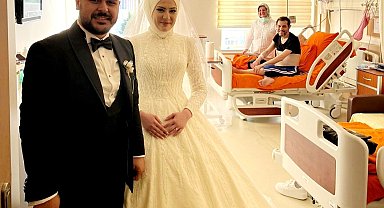 Gelinin vefası: Karaciğer nakli olan dayısını gelinliğiyle hastanede ziyaret etti