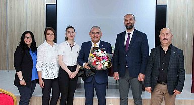 Gençlere tecrübelerini anlattı