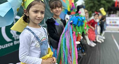 Geri dönüşüm sergisi büyük ilgi gördü