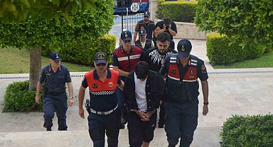 Göçmen kaçakçılarına ağır darbe: 8 tutuklu