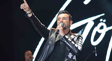 Gökhan Tepe Tekirdağ'da konser verdi