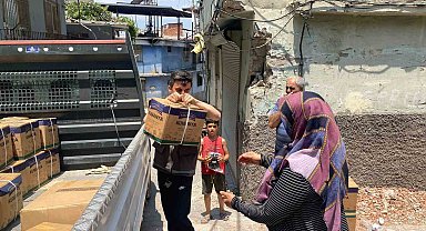 Gölcük Belediyesi deprem bölgesinde yardımlarını sürdürüyor