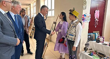 Görsel Sanatlar ve Teknoloji Tasarım Sergisi açıldı