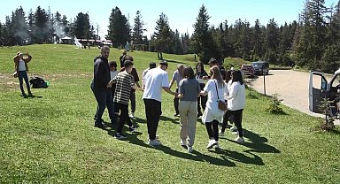 Güneşli havayı fırsat bilip yaylaları şenlendirdiler