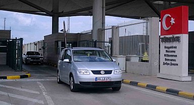 Gurbetçilerin bayram için Türkiye'ye girişleri başladı