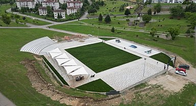 Güreş sahasından yeşil vadiye