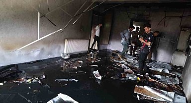 Hacda olan vatandaşın evi yandı