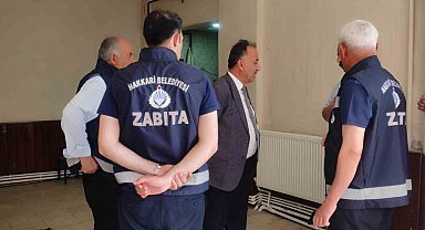 Hakkari Belediyesi ekiplerinden ruhsat denetimi