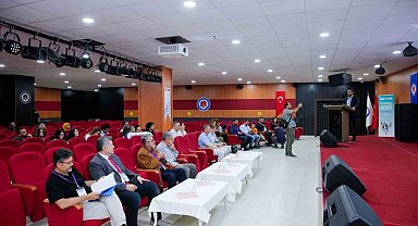 Hakkari'de "Mesleki Eğitimin Geleceği Kongresi" düzenlendi