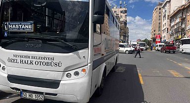 Halk otobüsüne çarpan yaya yaralandı