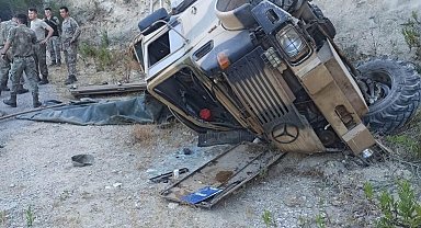 Hatay'da askeri araç devrildi: 4 yaralı