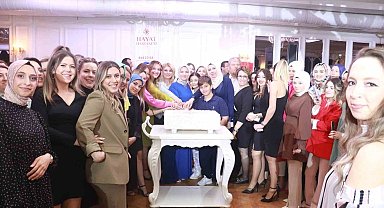 Hayat Hastanesi çalışanları 45.yıl yemeğinde buluştu