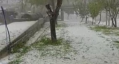 Haziran ayında etkili olan dolu yağışı vatandaşı hayrete düşürdü