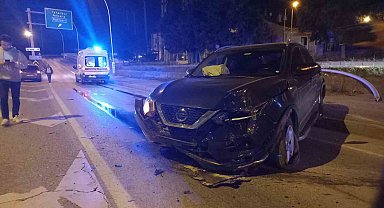 İki otomobil çarpıştı: 4 yaralı