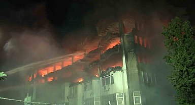 İkitelli'deki yangında söndürme çalışmaları devam ediyor