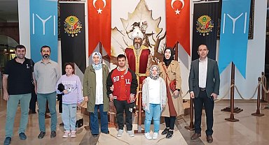 İl Müdürü Türkoğlu, özel gereksinimli bireylerle müzeleri gezdi