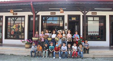 İlkokul öğrencilerinden Osmaneli tarihi değerlerine ziyaret