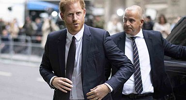 İngiltere Kraliyet ailesinde 130 yıl sonra bir ilk: Prens Harry hakim karşısında