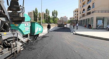 İpekyolu'nda asfalt sezonu başladı