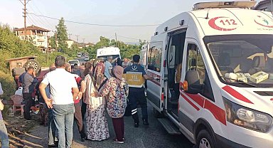 İplik fabrikası işçilerini taşıyan araç kaza yaptı: 7 yaralı