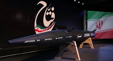 İran, ilk hipersonik balistik füzesi 'Fettah'ı tanıttı