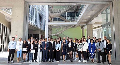 İşletme öğrencileri, Hem çalıştı hem proje üretti