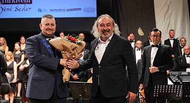 İsmail Baha Sürelsan Konservatuvarı "Türkü Türkü Türkiye'm" ile coşturdu