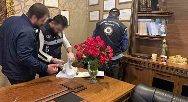 İstanbul'da sahte belge operasyonu: Yabancılara sahte belgeyle izin düzenlediler